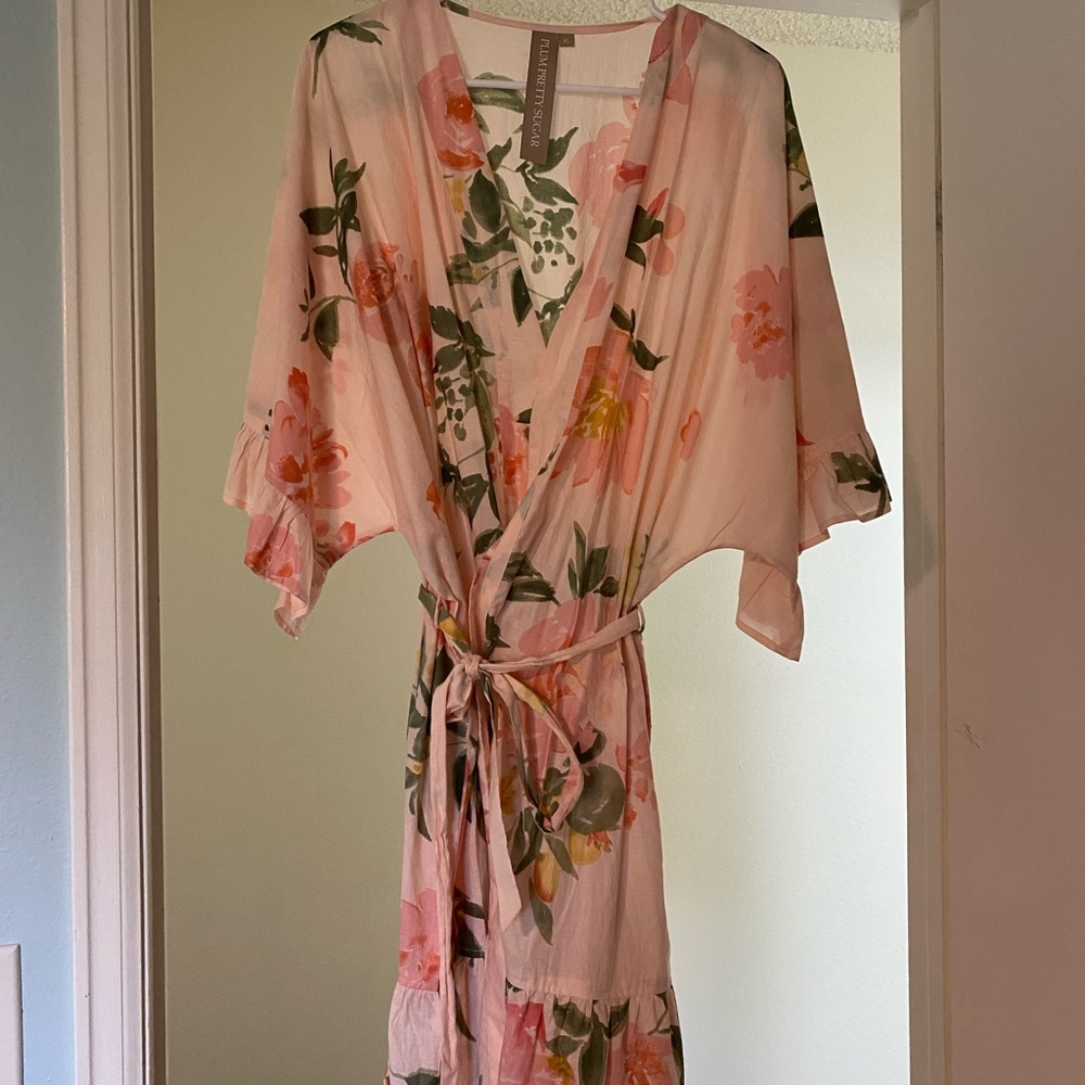 Plum Pretty Sugar Floral Robe - NWOT, XL